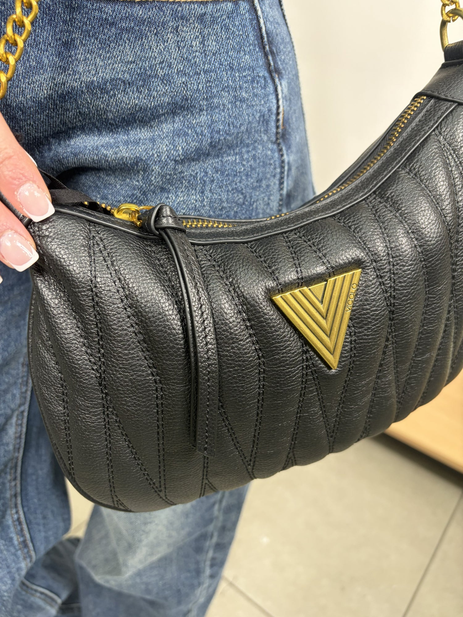 Borsa Karla