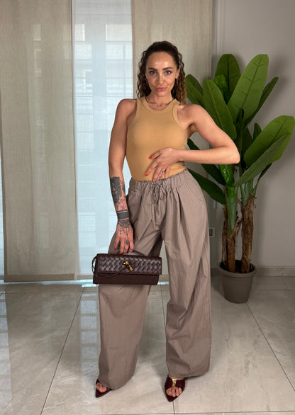 Pantalone Thay
